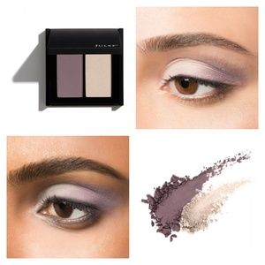 Moonlight & Starlight Feels Like Velvet Eyeshadow